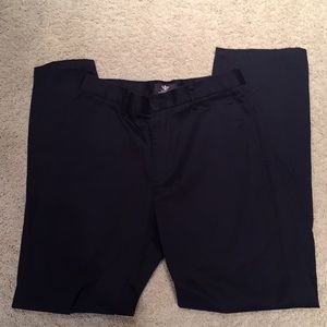 Dockers Signature Khaki size 30x32 Men’s navy pant